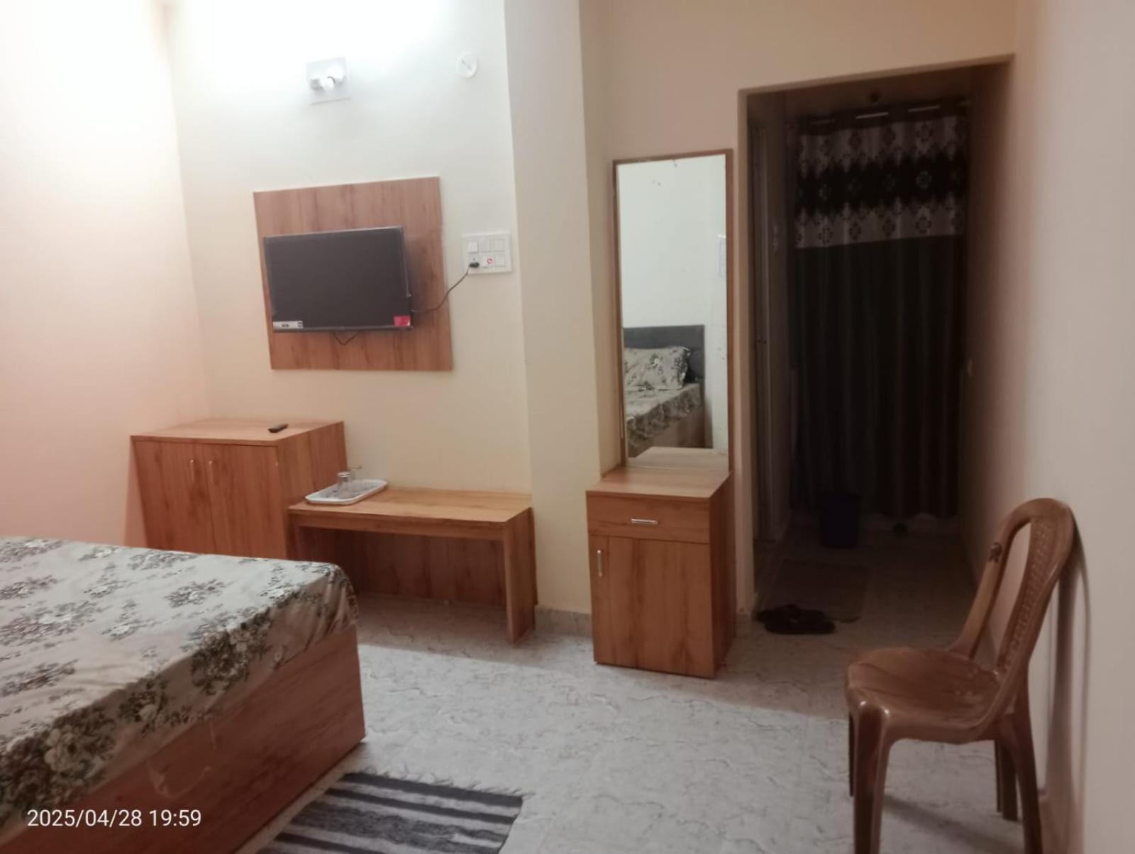 Hotel Vishwa Residency Patna  Room photo